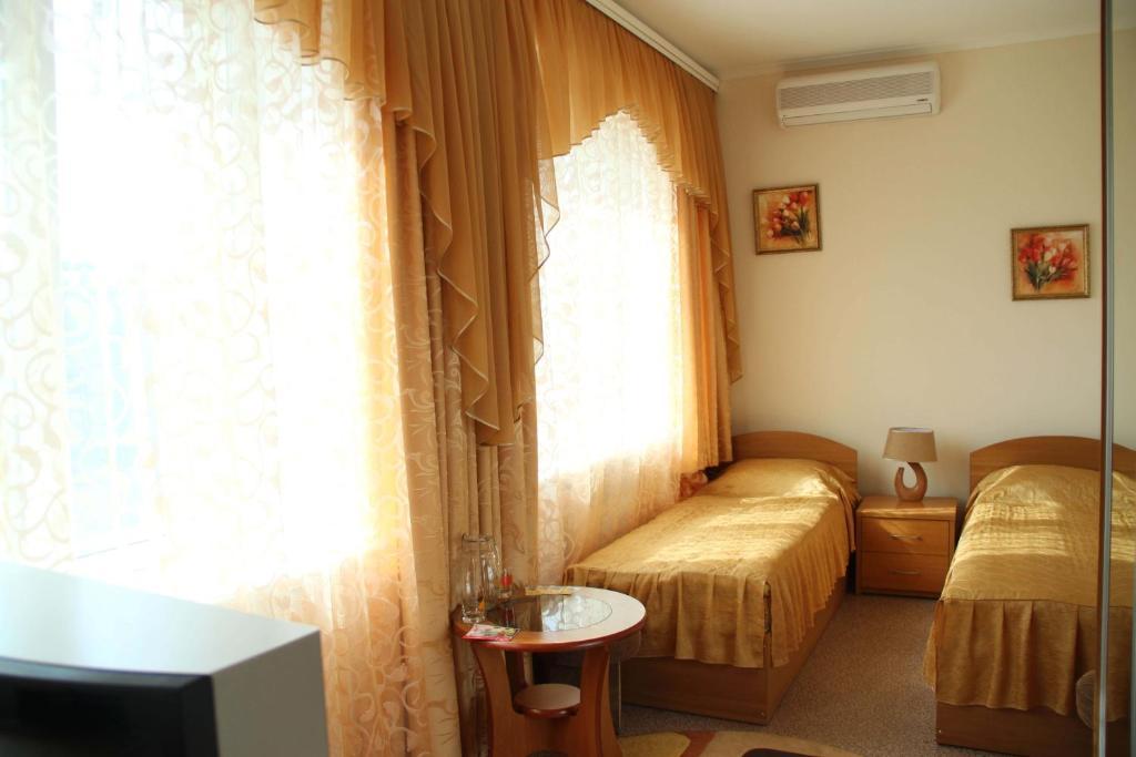 Kristina Hotel Zaporizhia Oda fotoğraf